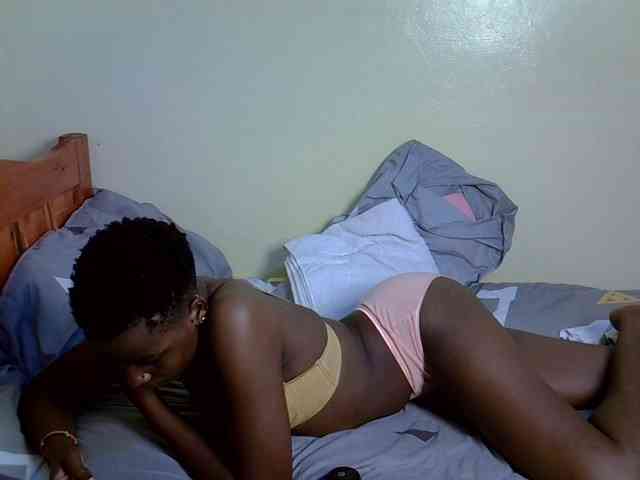 SexyEbony12 webcam