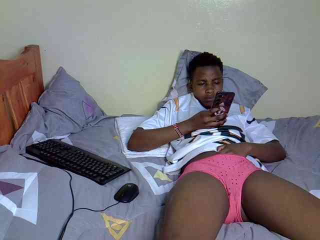 SexyEbony12 webcam