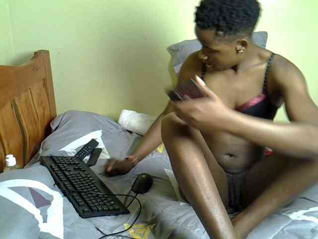 SexyEbony12 webcam