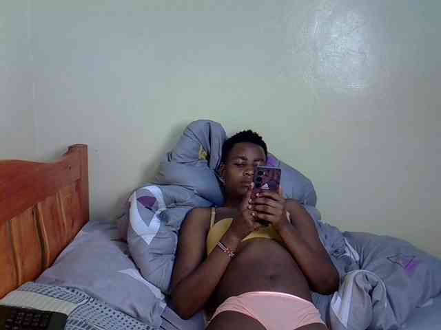 SexyEbony12 webcam