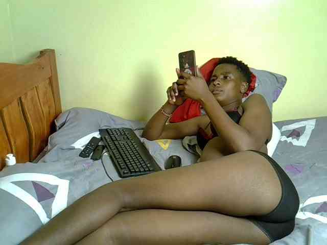 SexyEbony12 webcam