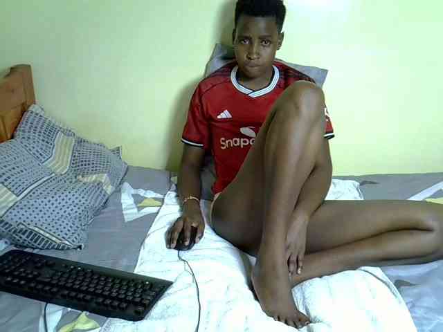 SexyEbony12 webcam