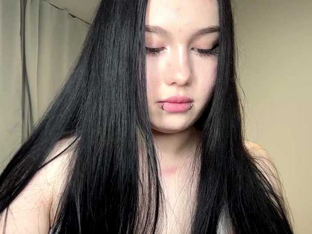  DiaphanousDream chat room