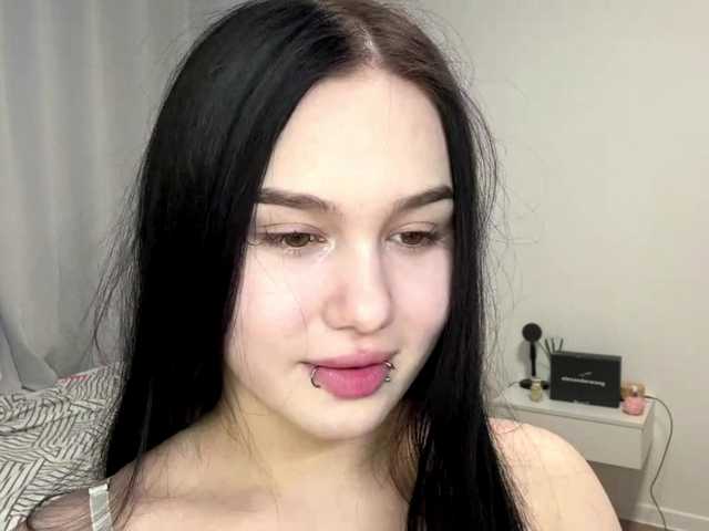 DiaphanousDream live cam on BongaCams