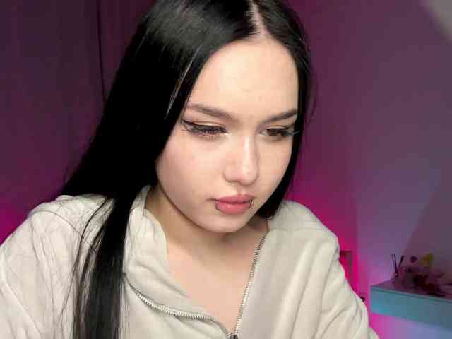 DiaphanousDream webcam