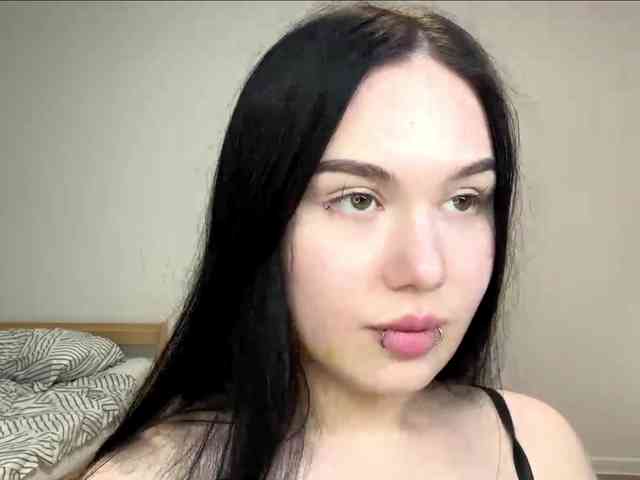 DiaphanousDream webcam