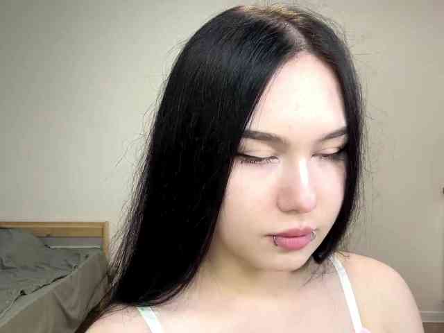 DiaphanousDream webcam