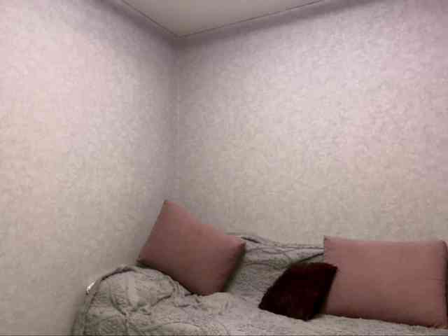 DiaphanousDream webcam