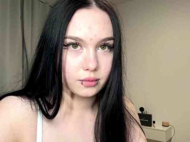 DiaphanousDream webcam