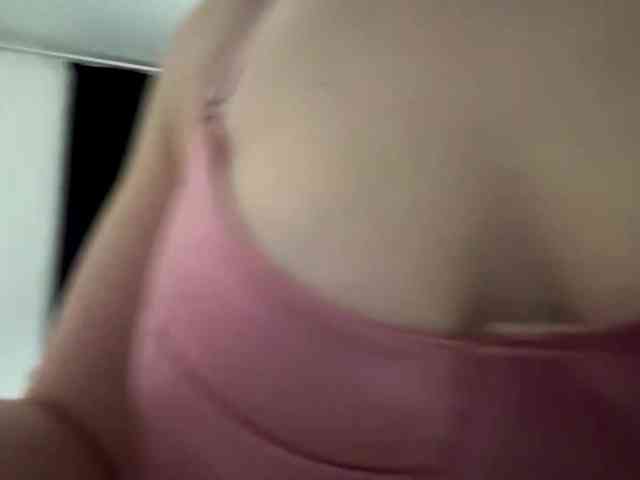 DiaphanousDream webcam