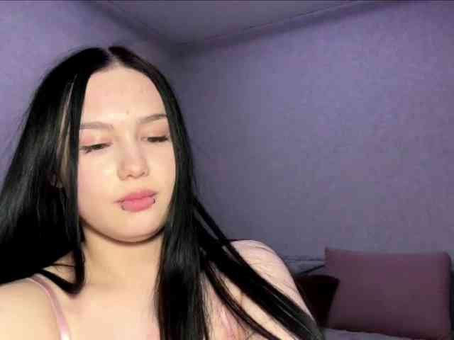 DiaphanousDream webcam