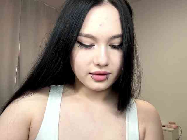 DiaphanousDream webcam