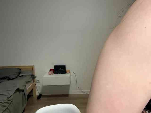 DiaphanousDream webcam