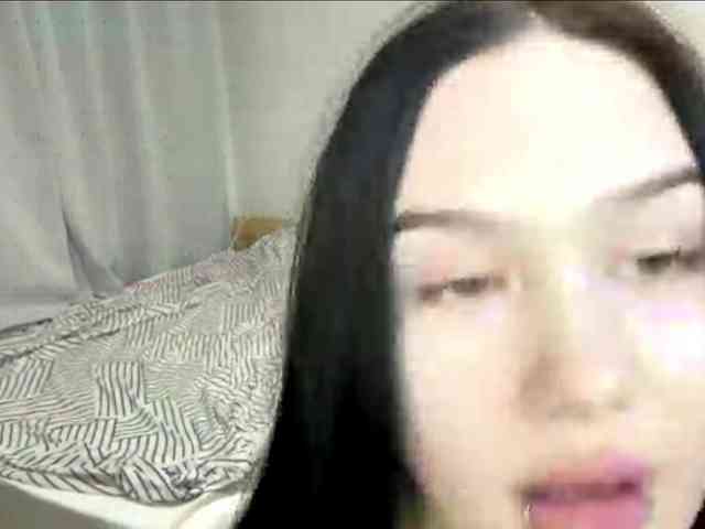 DiaphanousDream webcam