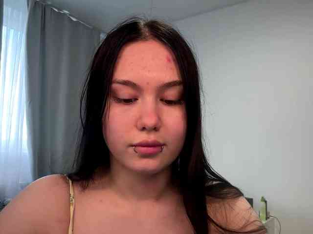 DiaphanousDream Live Webcam on BongaCams