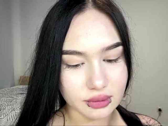 DiaphanousDream webcam