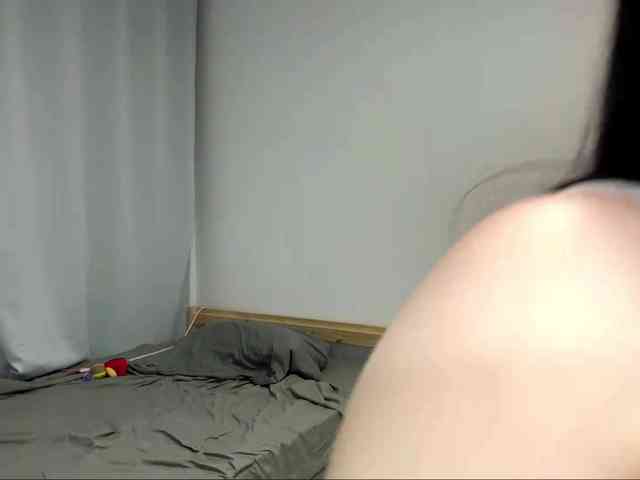 DiaphanousDream webcam