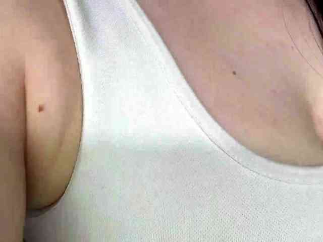 DiaphanousDream webcam