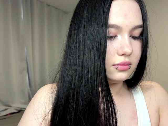 DiaphanousDream webcam