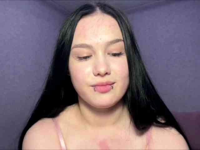 DiaphanousDream webcam