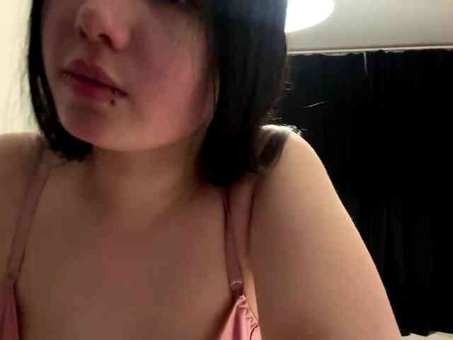 DiaphanousDream webcam