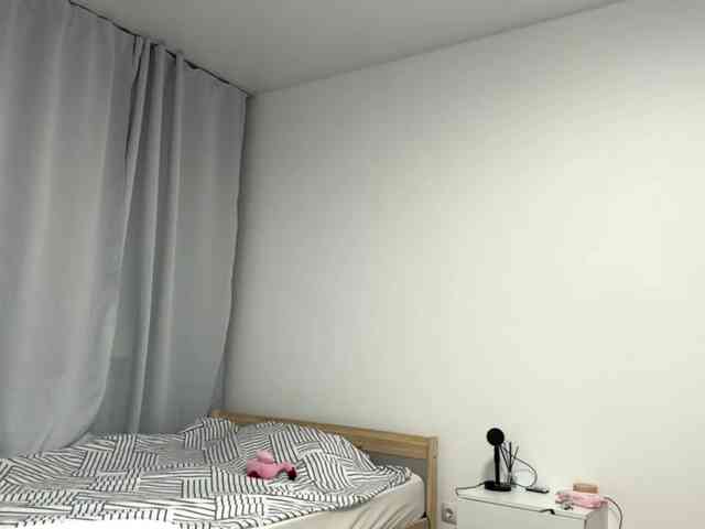 DiaphanousDream webcam