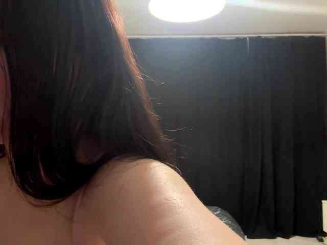 DiaphanousDream webcam