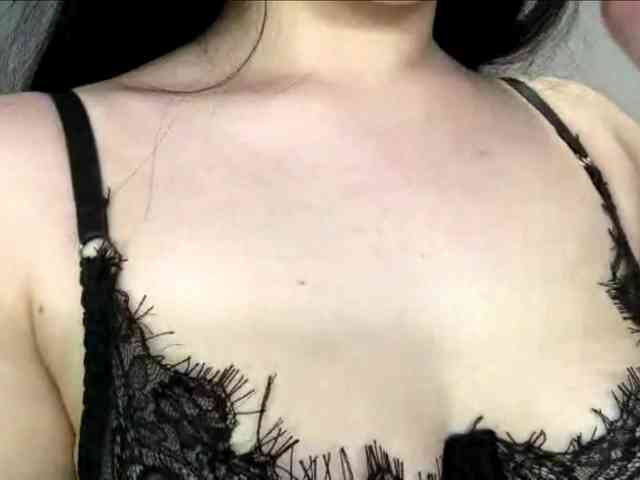 DiaphanousDream webcam