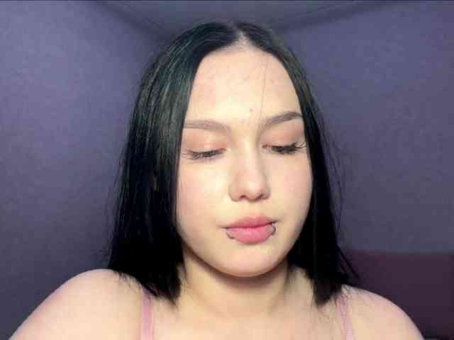 DiaphanousDream webcam