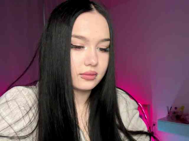 DiaphanousDream webcam