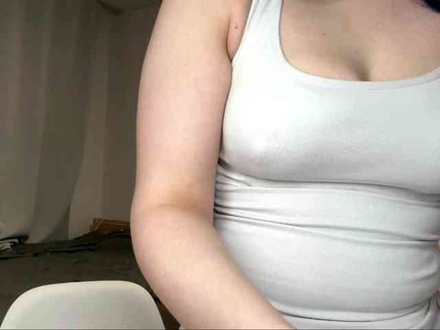 DiaphanousDream webcam