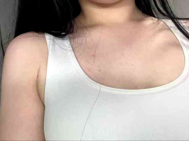 DiaphanousDream webcam