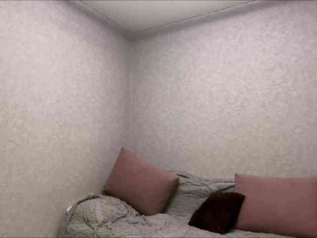 DiaphanousDream webcam