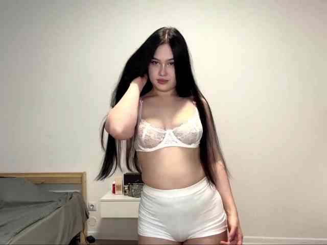 DiaphanousDream webcam