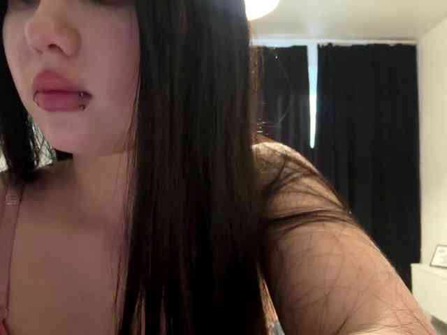 DiaphanousDream webcam