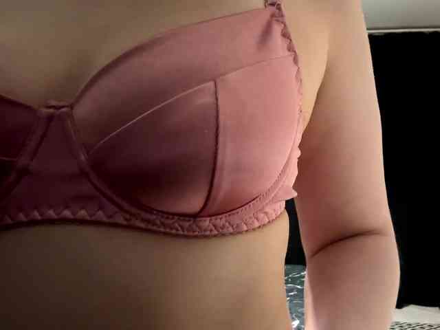DiaphanousDream webcam