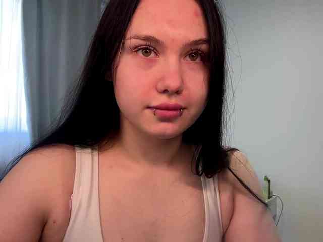 DiaphanousDream webcam