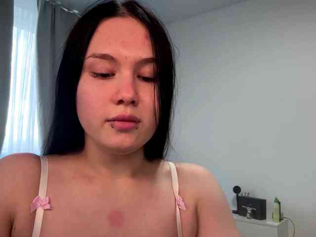 DiaphanousDream Live Webcam on BongaCams