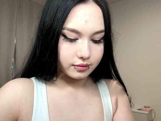 DiaphanousDream webcam