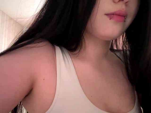 DiaphanousDream webcam