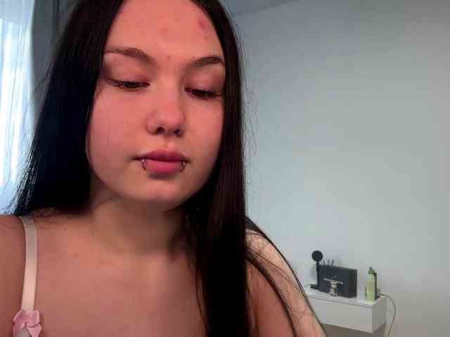DiaphanousDream Live Webcam on BongaCams