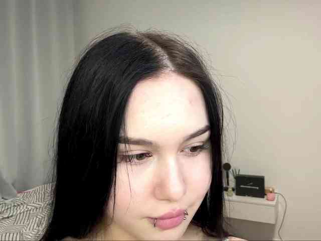 DiaphanousDream Live Webcam on BongaCams