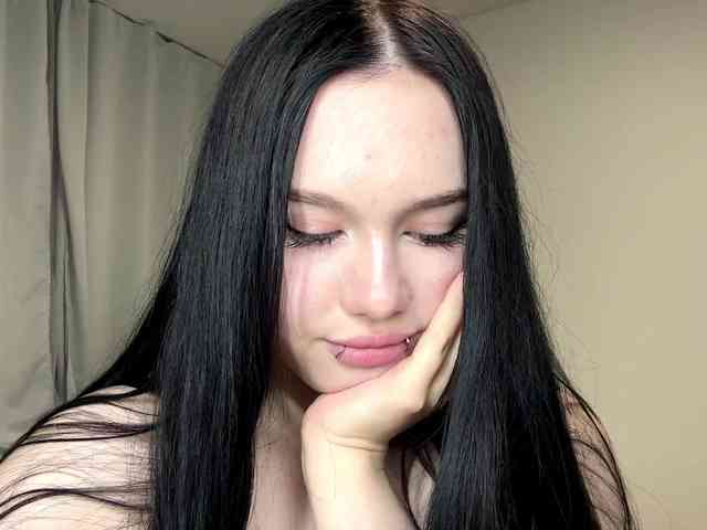 DiaphanousDream webcam