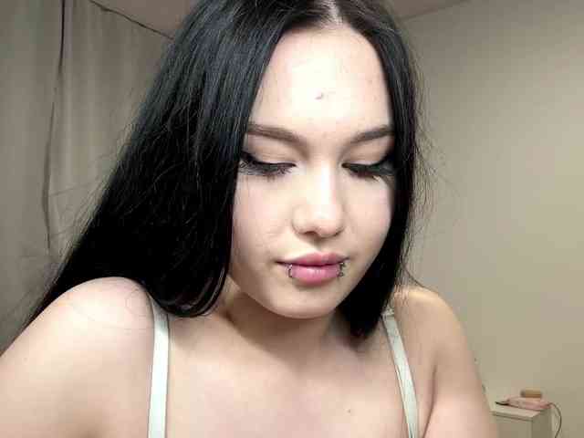 DiaphanousDream webcam