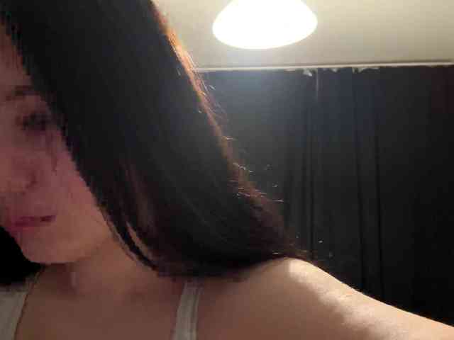 DiaphanousDream webcam