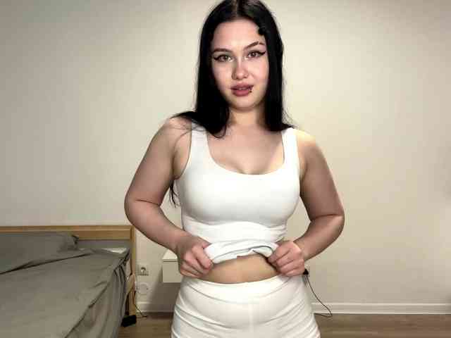 DiaphanousDream webcam