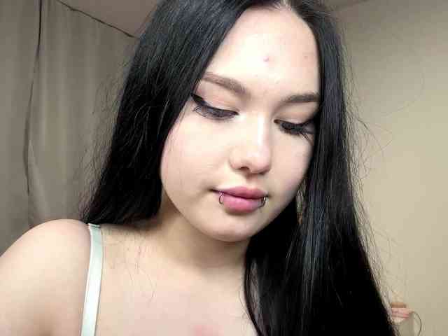 DiaphanousDream webcam