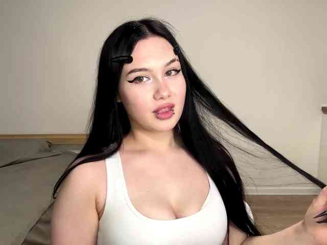 DiaphanousDream webcam