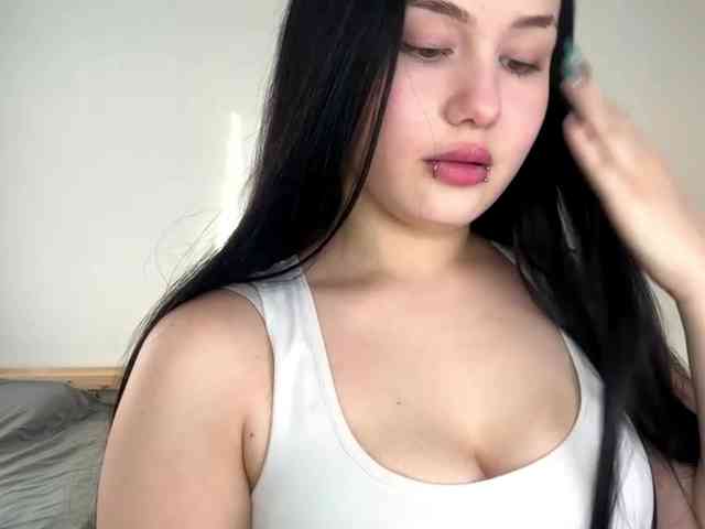 DiaphanousDream webcam