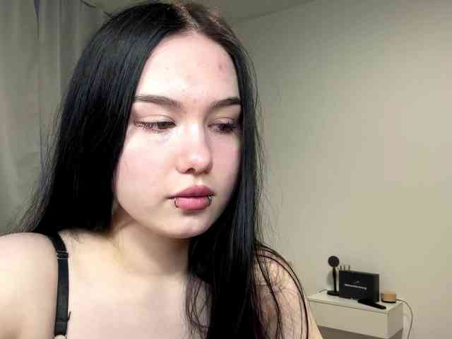 DiaphanousDream webcam